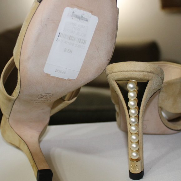 CHANEL Beige Gold Pearl Heel - Picture 4 of 11